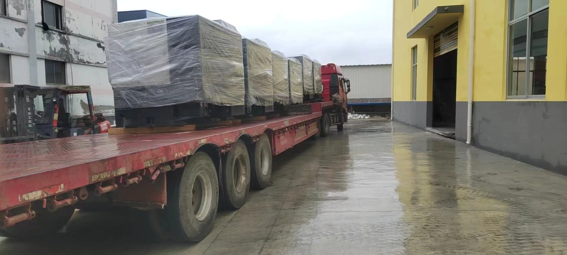 The new machine arrives at Anhui QILI third factory