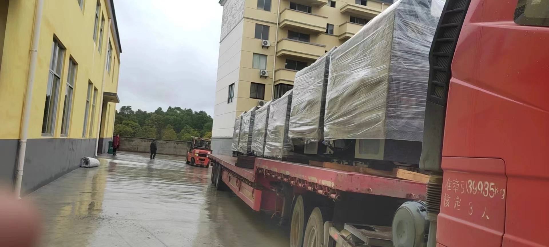 The new machine arrives at Anhui QILI third factory